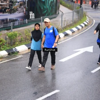 Runner Photo 7943250