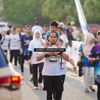 Runner Photo 7943279