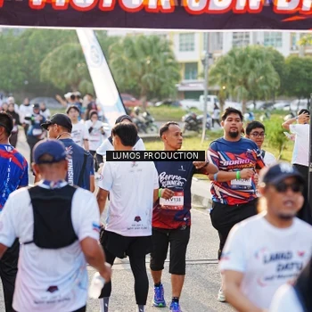 Runner Photo 7943280