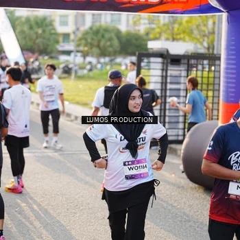 Runner Photo 7943287