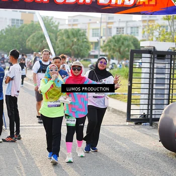 Runner Photo 7943299