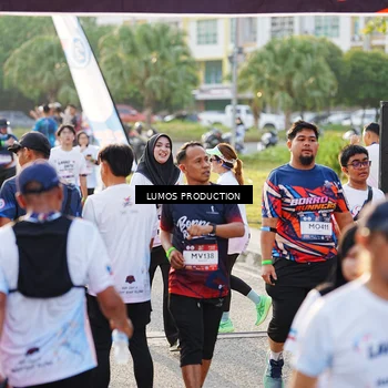 Runner Photo 7943301