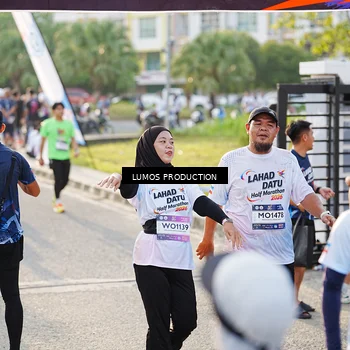 Runner Photo 7943313