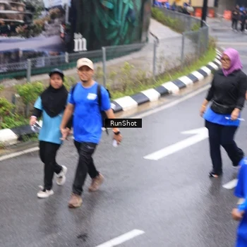 Runner Photo 7943365
