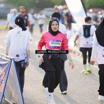 Runner Photo 7943371