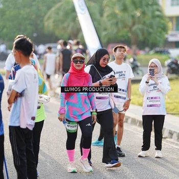 Runner Photo 7943372