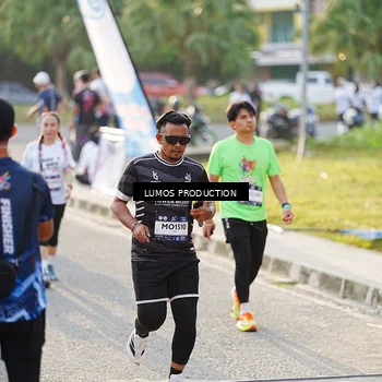 Runner Photo 7943382