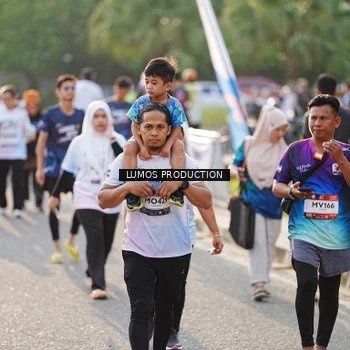 Runner Photo 7943390