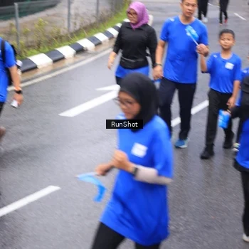 Runner Photo 7943392