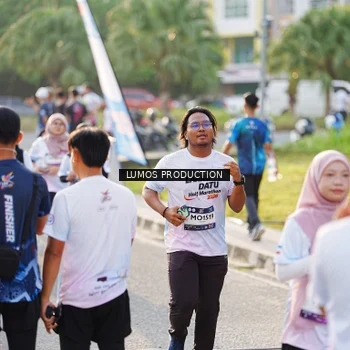 Runner Photo 7943427