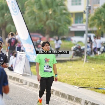 Runner Photo 7943428