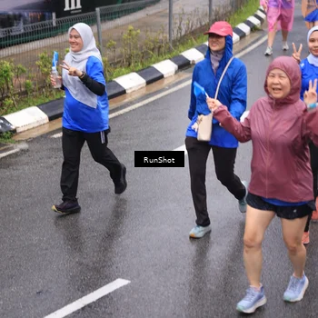 Runner Photo 7943440