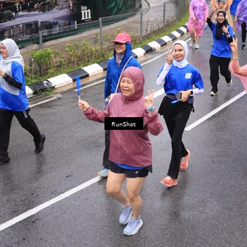 Runner Photo 7943459