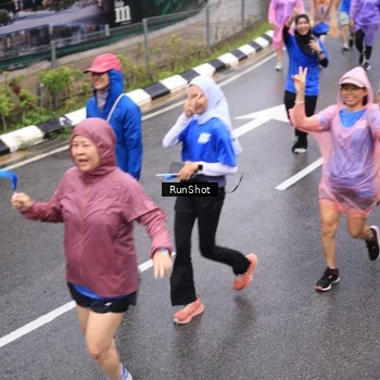 Runner Photo 7943468