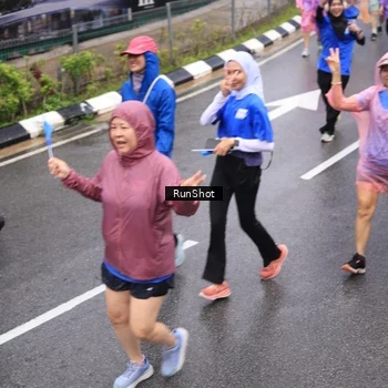 Runner Photo 7943470