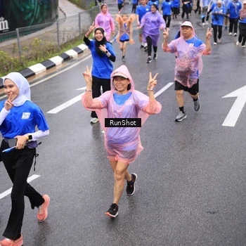 Runner Photo 7943476