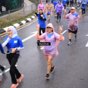 Runner Photo 7943479