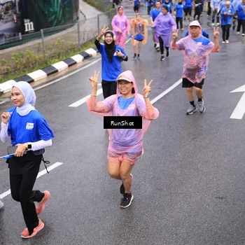 Runner Photo 7943480