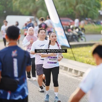 Runner Photo 7943483