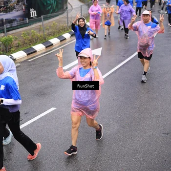 Runner Photo 7943486