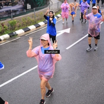 Runner Photo 7943488