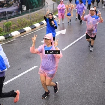 Runner Photo 7943490