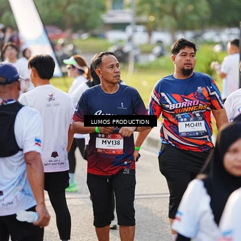 Runner Photo 7943496