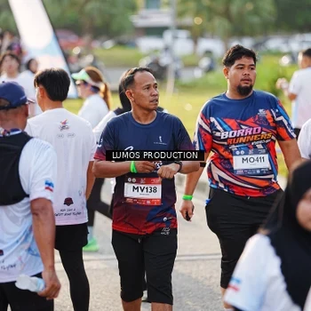 Runner Photo 7943497