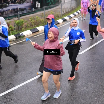 Runner Photo 7943502