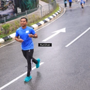 Runner Photo 7943506