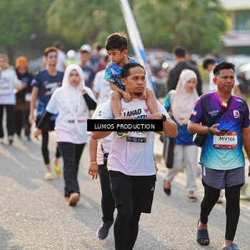 Runner Photo 7943507