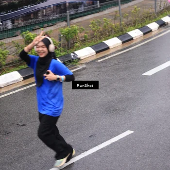 Runner Photo 7943521