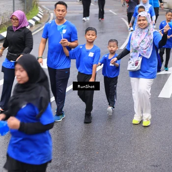 Runner Photo 7943523