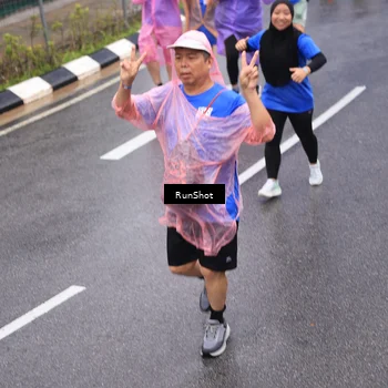 Runner Photo 7943524