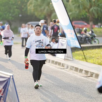 Runner Photo 7943534