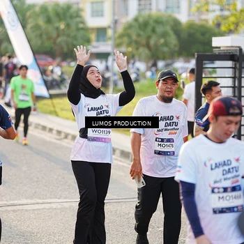Runner Photo 7943535
