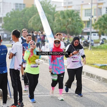 Runner Photo 7943543