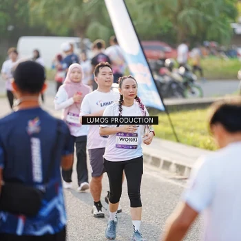 Runner Photo 7943545