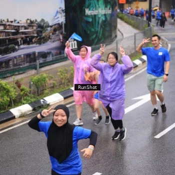 Runner Photo 7943560