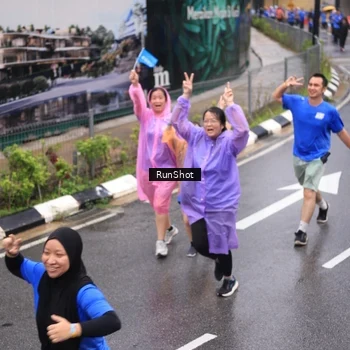 Runner Photo 7943563