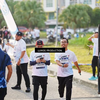 Runner Photo 7943564