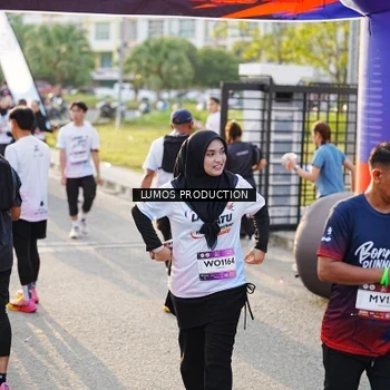 Runner Photo 7943566