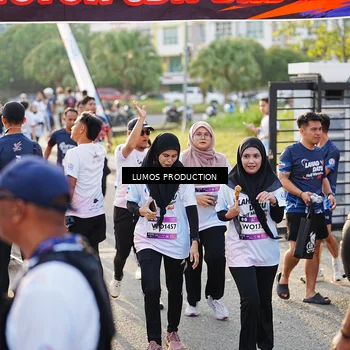 Runner Photo 7943574