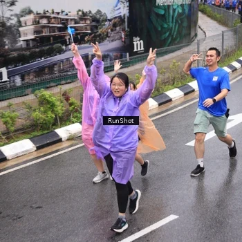 Runner Photo 7943579