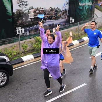 Runner Photo 7943589