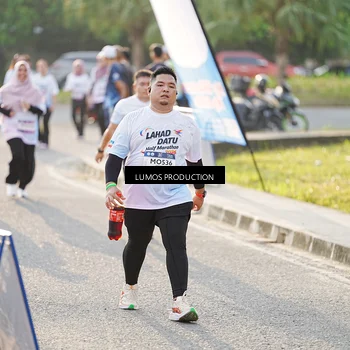 Runner Photo 7943603