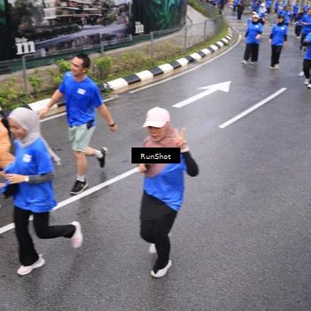 Runner Photo 7943623
