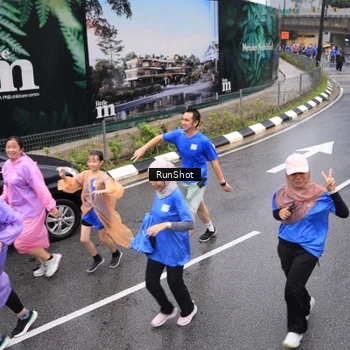 Runner Photo 7943624