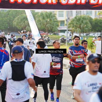 Runner Photo 7943632