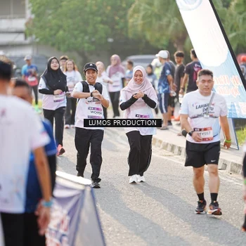 Runner Photo 7943639